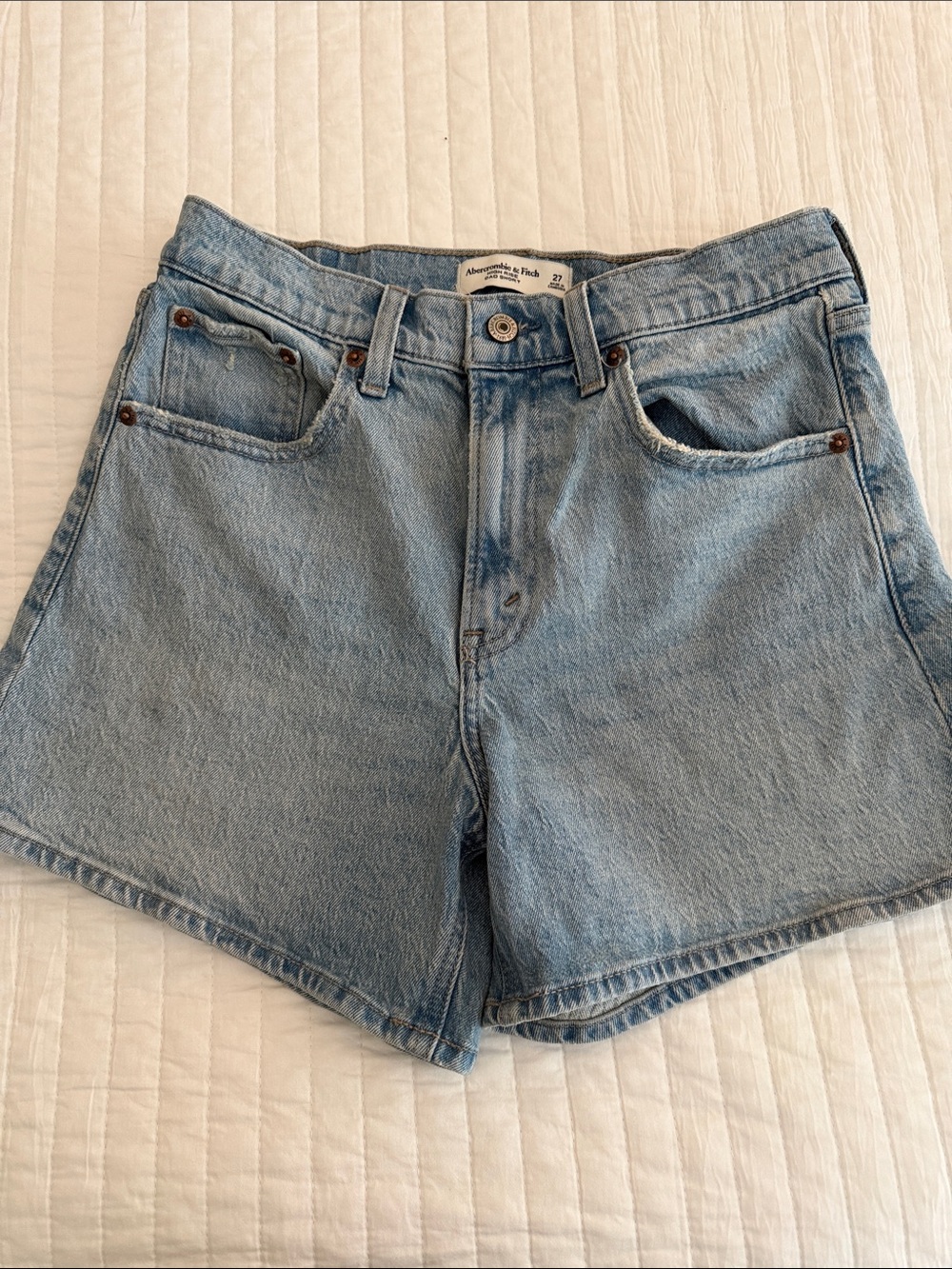 Abercrombie & Fitch Light Wash Denim Shorts High Rise Dad Short